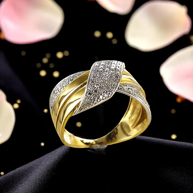 Bague Or 750 - 6g | Large 10 mm | Pavée de Diamants 0.05ct – Élégance & Éclat. – Image 2