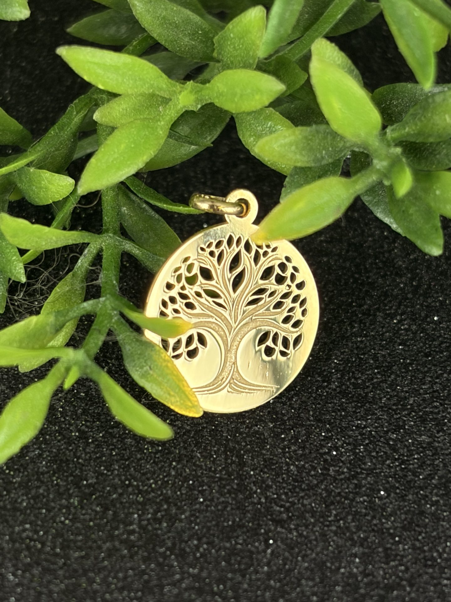 Pendentif rond arbre de vie ajouré en Or 750/1000 – Image 4